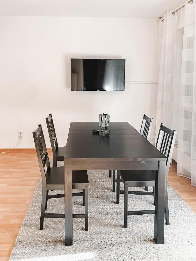 Schoene Wohnung, Eigene Terrasse, Privater Parkplatz, Wi-Fi, Waschmaschine, 3P 开姆尼茨 外观 照片