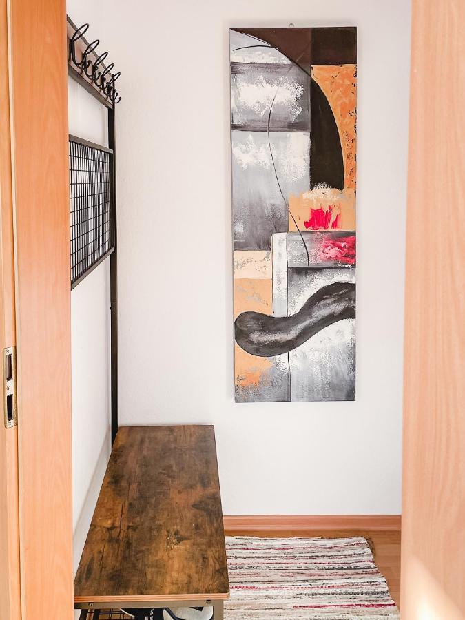 Schoene Wohnung, Eigene Terrasse, Privater Parkplatz, Wi-Fi, Waschmaschine, 3P 开姆尼茨 外观 照片