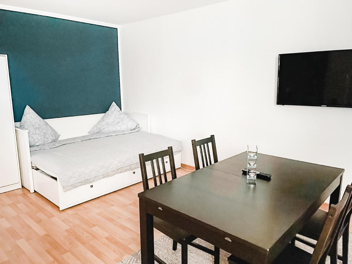 Schoene Wohnung, Eigene Terrasse, Privater Parkplatz, Wi-Fi, Waschmaschine, 3P 开姆尼茨 外观 照片
